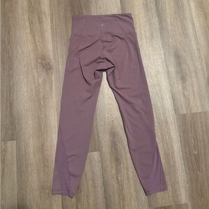 Old Navy Elevate 7/8 compression mauve leggings with mesh S